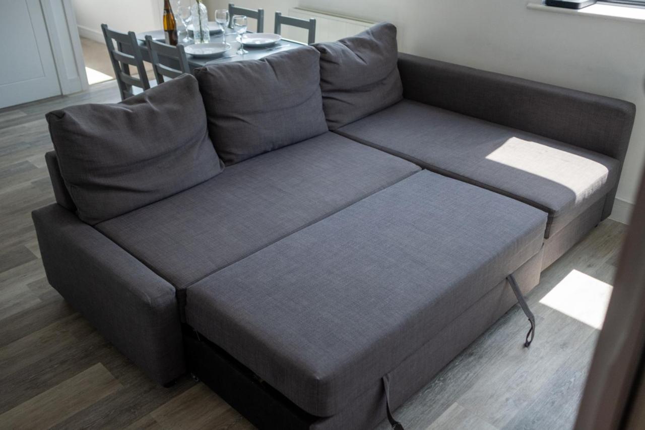 Modern One Bedroom Apartment In Town Centre & 4 Min To The Beach 본머스 외부 사진
